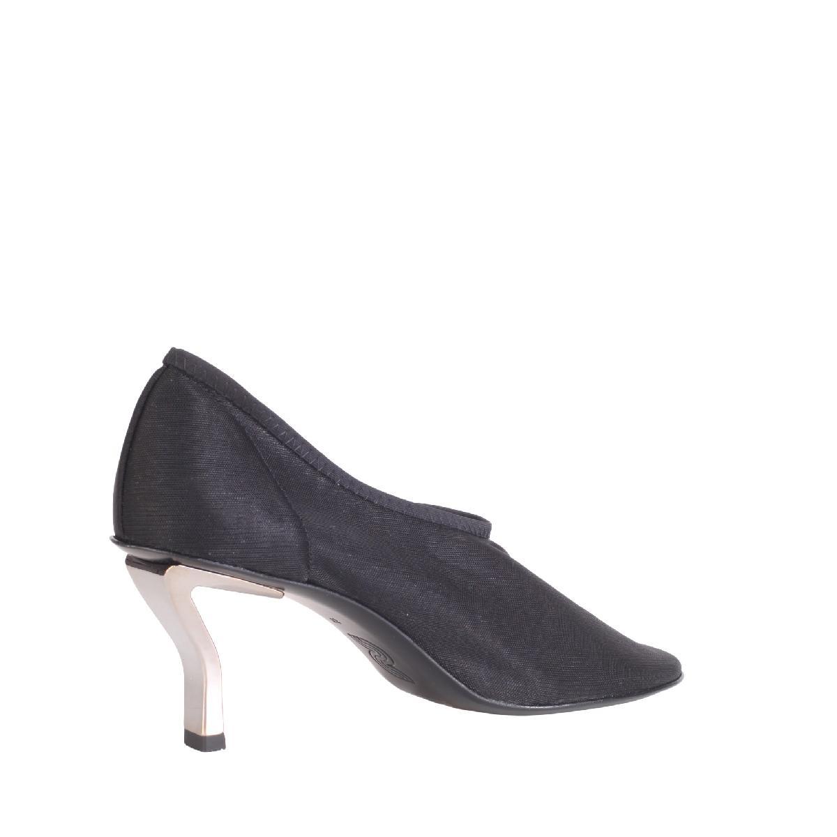  Nicole Saldaña Harper Black heel loafer woman 