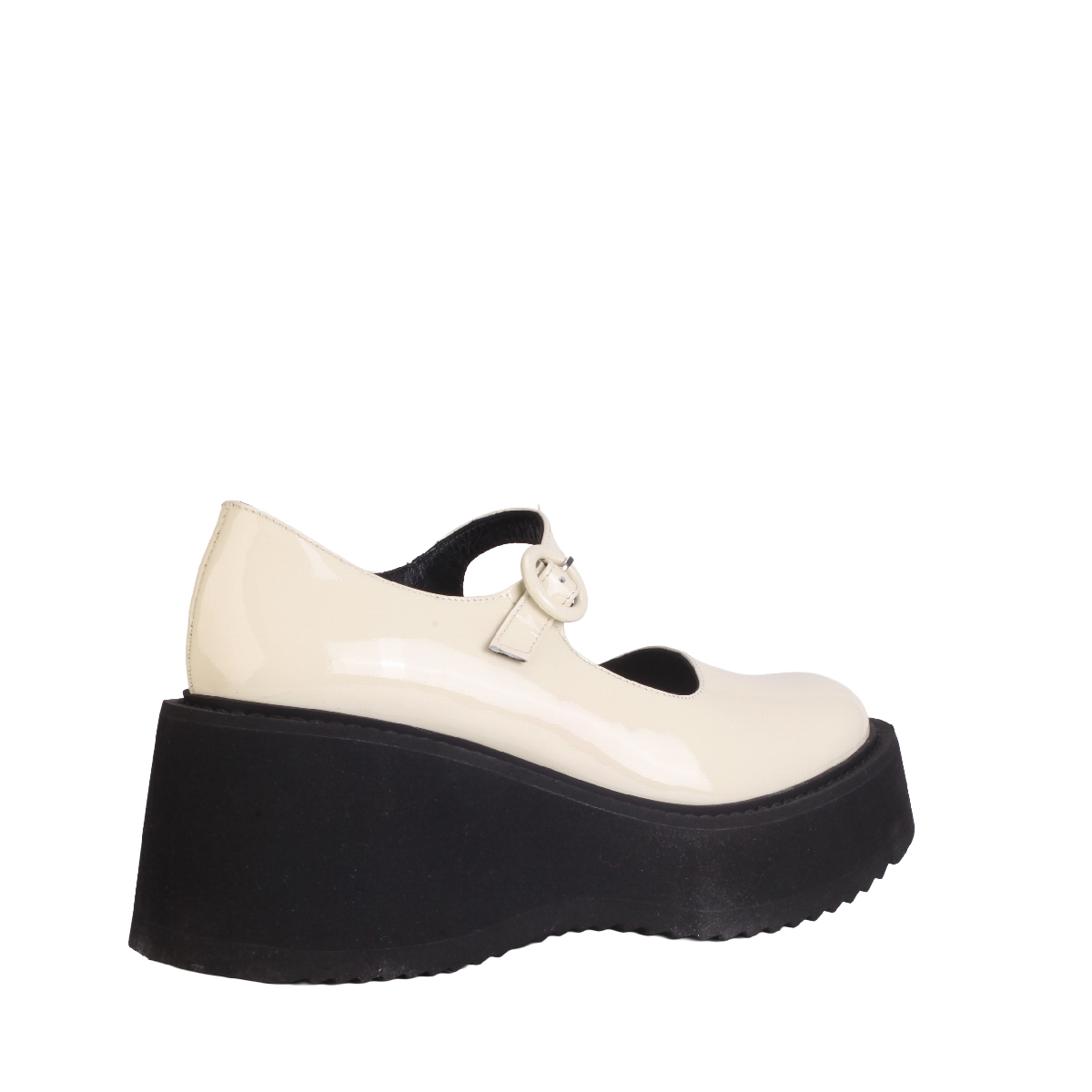 Nicole Saldaña Nina Ivory pump woman