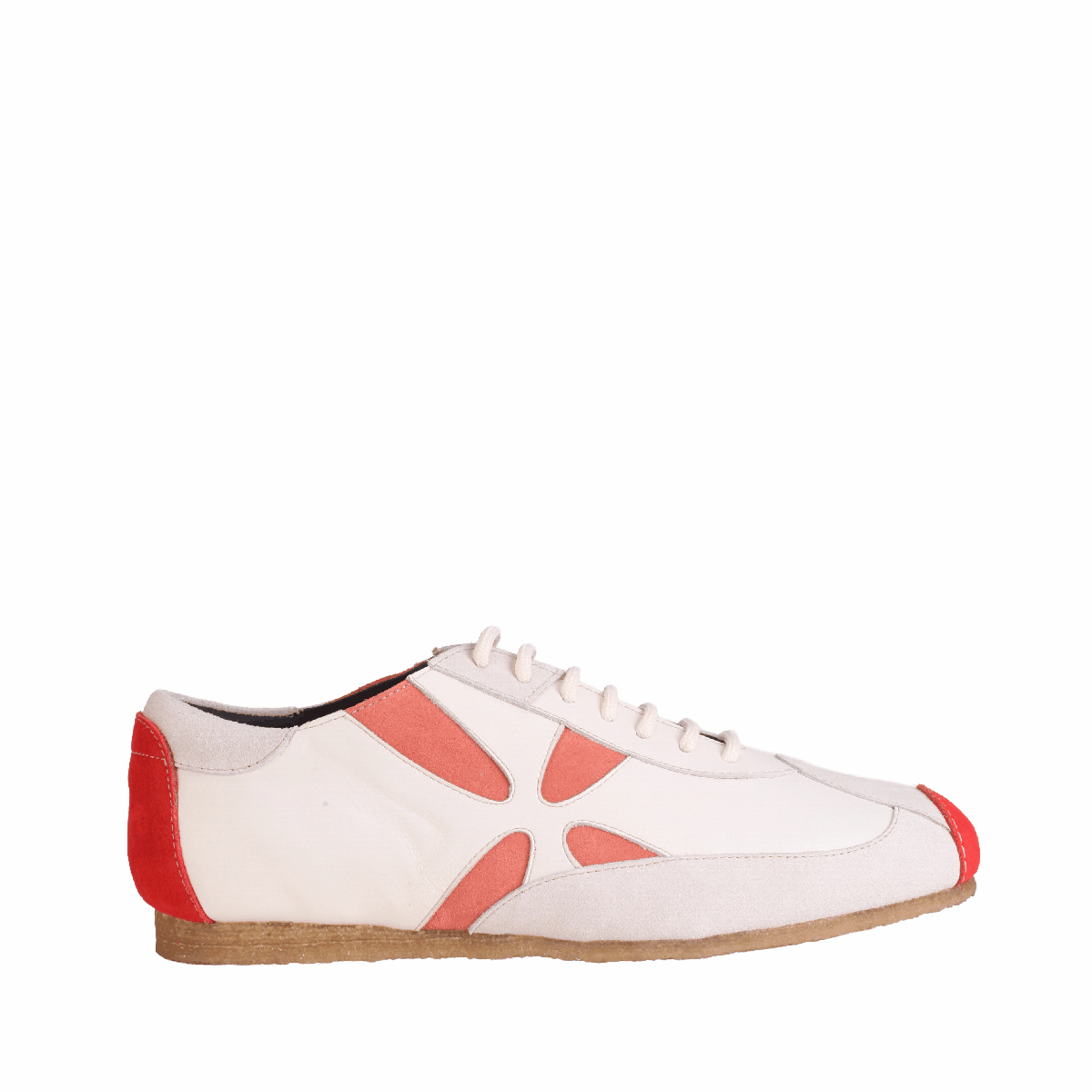  Stefan Cooke white orange shoes man